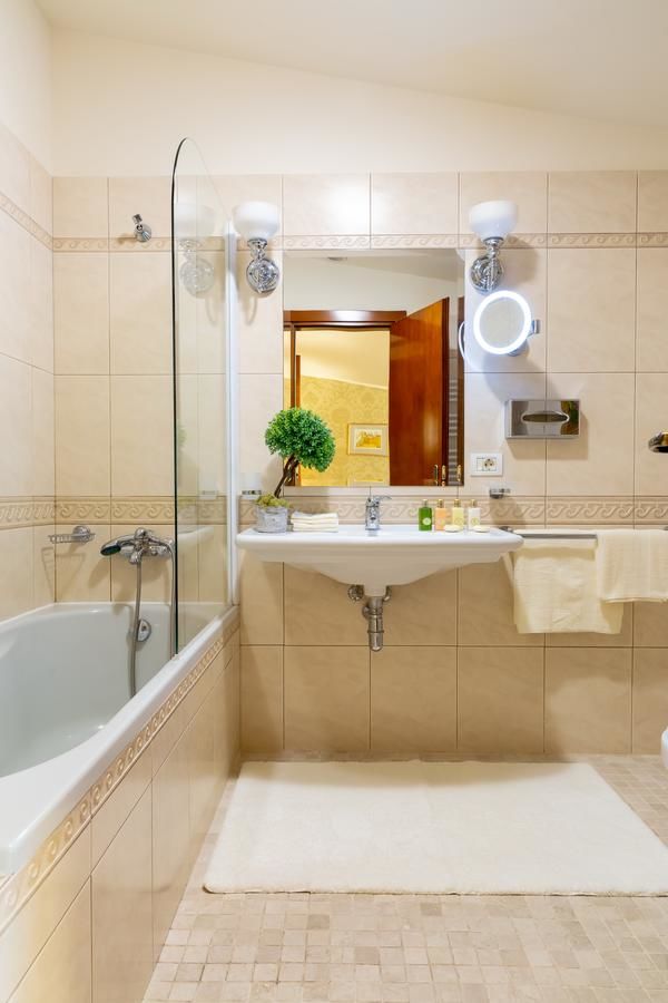 Отель Suter Palace Heritage Boutique Hotel Бухарест